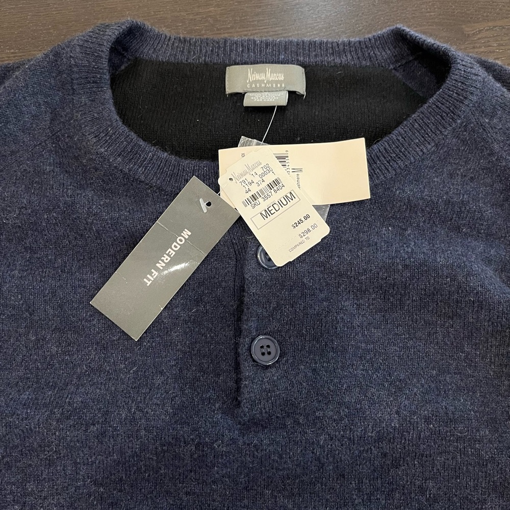 Neiman Marcus dark navy blue cashmere henley, size medium